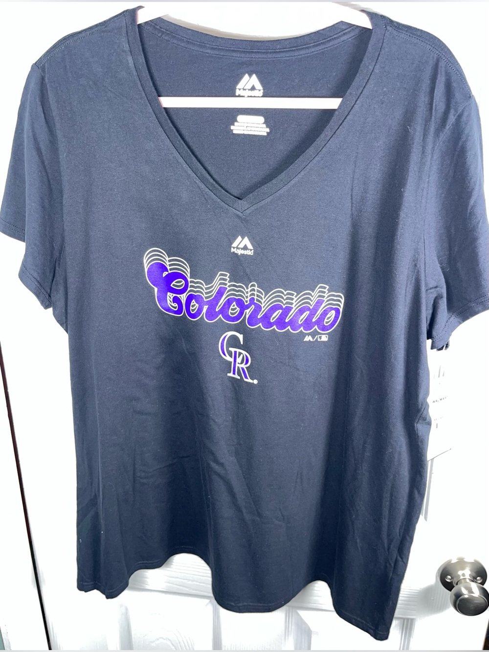 Colorado Rockies MBL Majestic Women’s s V-Neck T-Shirt Black Purple 2XL Black